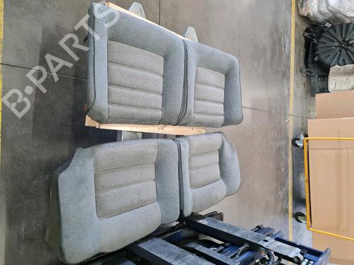 Stoel achter (2e rij) VW GOLF I Cabriolet (155) 1.8 (90 hp) 31350018