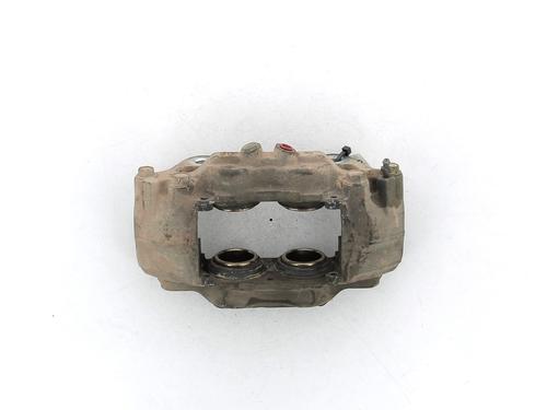 Used Right front brake caliper TOYOTA HILUX VIII Pickup (_N1_) 2.4 D 4WD (GUN125_, GUN125R) (150 hp) 27917252