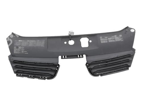 Used Grille Grille RENAULT CLIO II (BB_, CB_) 1.5 dCi (B/CB08) (82 hp) 33925585 33925585