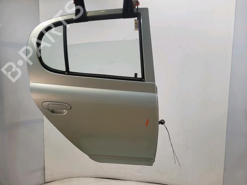 Used Right rear door Right rear door TOYOTA YARIS (_P1_) 1.4 D-4D (NLP10_, NLP10R) (75 hp) 33646276 33646276