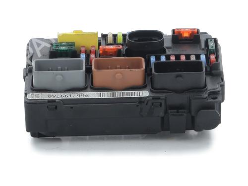 Used Fuse box CITROËN C3 II (SC_) 1.6 HDi (92 hp) 31876286