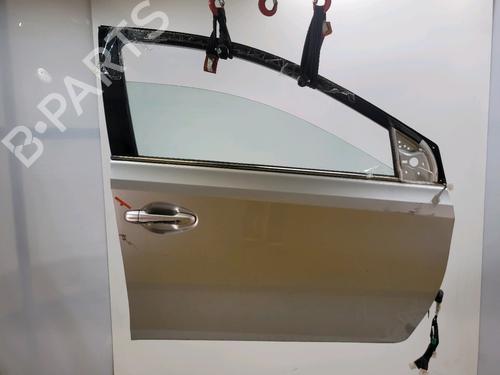 Used Right front door TOYOTA AURIS (_E18_) 1.8 Hybrid (ZWE186_, ZWE186R) (136 hp) 28332585