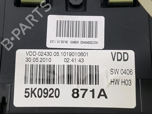 Instrument cluster VW GOLF VI (5K1) 1.6 TDI | BP13673441C47