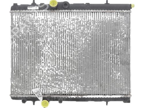 Used Water radiator Water radiator PEUGEOT 206+ (2L_, 2M_) 1.4 HDi eco 70 (68 hp) 35940792 35940792