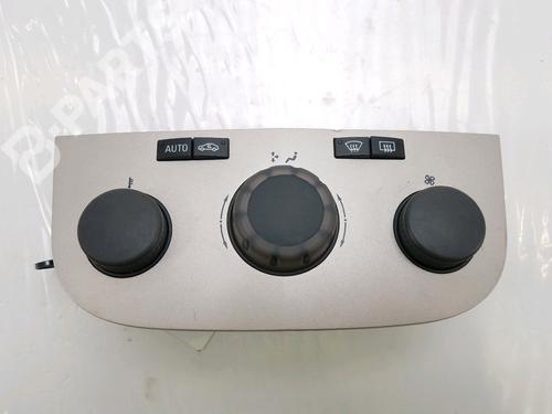 Used Climate control Climate control OPEL CORSA D (S07) 1.3 CDTI (L08, L68) (75 hp) 10472592 10472592