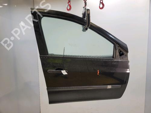 Used Right front door RENAULT CLIO III (BR0/1, CR0/1) 1.5 dCi (C/BR0G, C/BR1G) (68 hp) 31749640