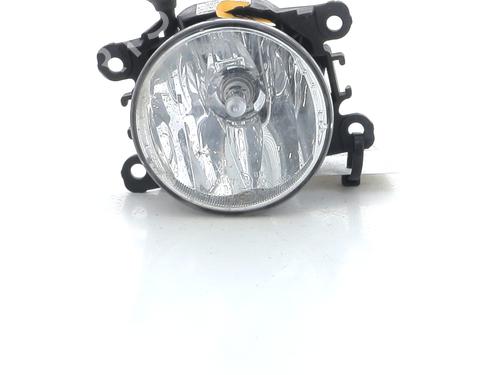 Used Right front fog light DACIA DUSTER (HM_) 1.5 dCi 115 (HMAD) (116 hp) 31057948