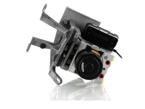 Used ABS pump MERCEDES-BENZ C-CLASS T-Model (S204) C 63 AMG (204.277) (457 hp) 18233151