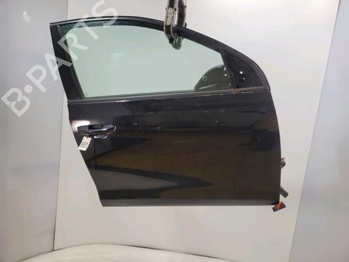 Used Right front door VW GOLF VI (5K1) 1.6 TDI (105 hp) 29741541