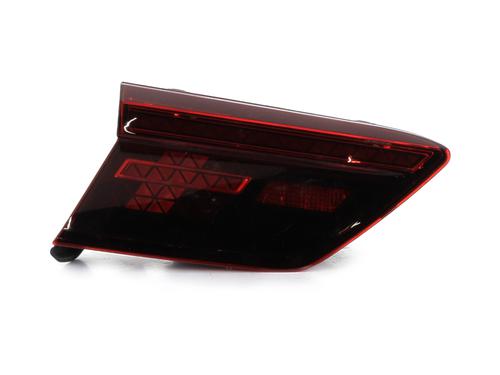 Achterlicht kofferdeksel achterklep links VW TIGUAN (AD1, AX1) 2.0 TDI 4motion (190 hp) 30312722