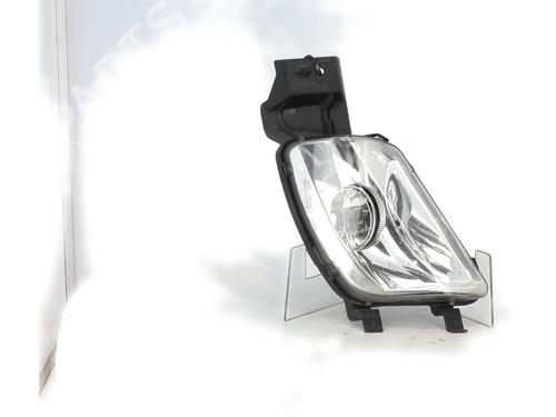 Used Right front fog light Right front fog light 38031005 38031005