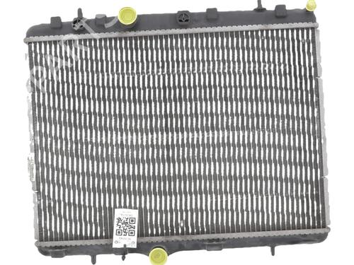 Used Water radiator Water radiator 37148891 37148891