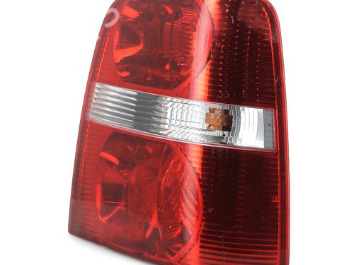 Right taillight VW TOURAN (1T1, 1T2) 1.9 TDI | BP29931153C35