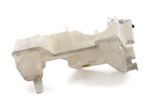 Used Windscreen washer tank Windscreen washer tank PEUGEOT 308 I (4A_, 4C_) 1.6 HDi (109 hp) 39898775 39898775