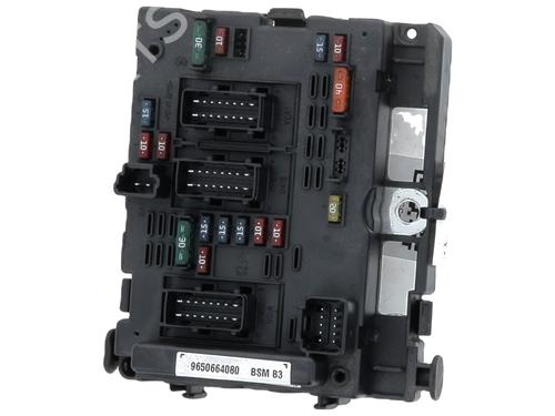 Fuse box CITROËN XSARA (N1) 2.0 HDi 109 | BP32279332E1