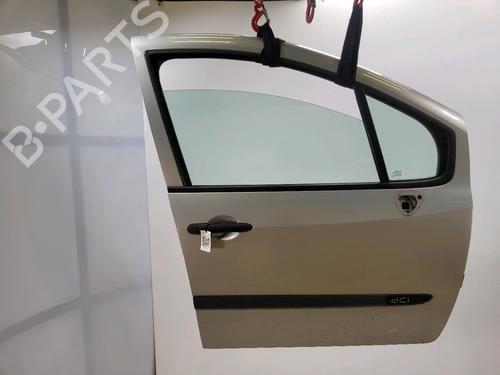Used Right front door Right front door 38042580 38042580