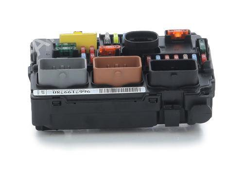 Fuse box CITROËN C3 II (SC_) 1.4 HDi 70 (SC8HZC, SC8HR0, SC8HP4) | BP32513731E1