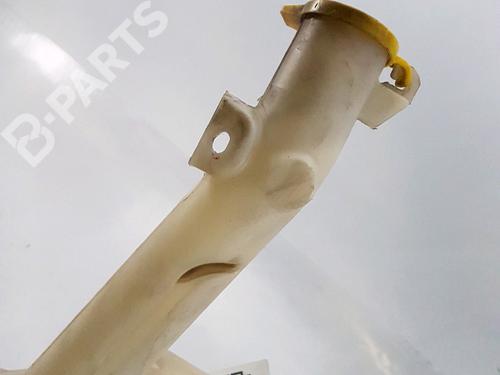 Windscreen washer tank JEEP GRAND CHEROKEE II (WJ, WG) 2.7 CRD 4x4 | BP10438567C113 