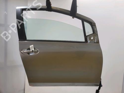 Used Right front door Right front door 37600160 37600160