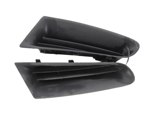 Grill RENAULT CLIO III (BR0/1, CR0/1) 1.5 dCi (C/BR0G, C/BR1G) (68 hp) 31661998