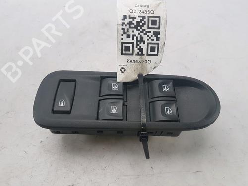 Used Left front window switch DACIA DUSTER (HS_) 1.5 dCi 4x4 (109 hp) 13675316