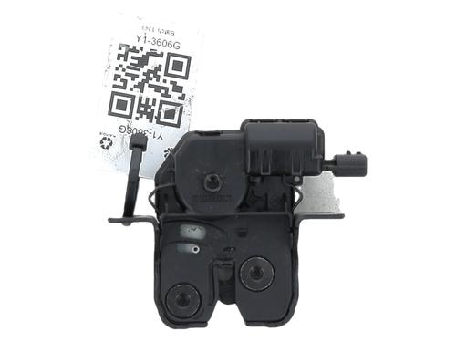 Used Tailgate lock Tailgate lock RENAULT TWINGO II (CN0_) 1.2 16V (CN04, CN0B) (75 hp) 33300377 33300377