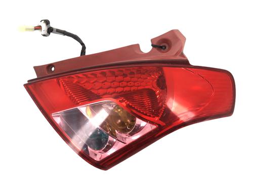 Used Right taillight SUZUKI SWIFT III (MZ, EZ) 1.3 DDiS (RS413D) (75 hp) 33111121
