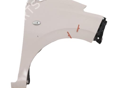 Used Right front fenders Right front fenders 38792694 38792694