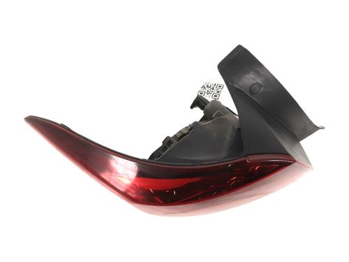 left-taillight-dacia-sandero-ii-2012-32285085 main image