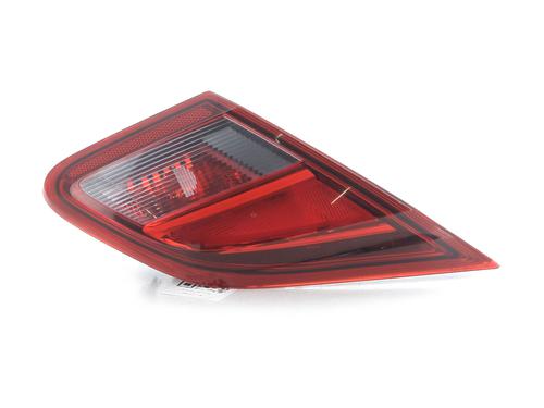 Venstre baglygte bagklap OPEL CORSA E (X15) 1.4 (08, 68) (90 hp) 31367584