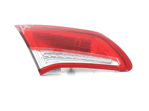 Używane Lampa tylna klapy bagażnika lewa CITROËN C4 II (NC_) 1.6 HDi 90 (92 hp) 31079689