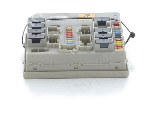 Used Fuse box RENAULT CLIO III (BR0/1, CR0/1) 1.5 dCi (C/BR0G, C/BR1G) (68 hp) 31372912