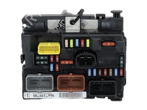Fuse box CITROËN C3 II (SC_) 1.4 HDi 70 (SC8HZC, SC8HR0, SC8HP4) | BP39161475E1 - Image 2