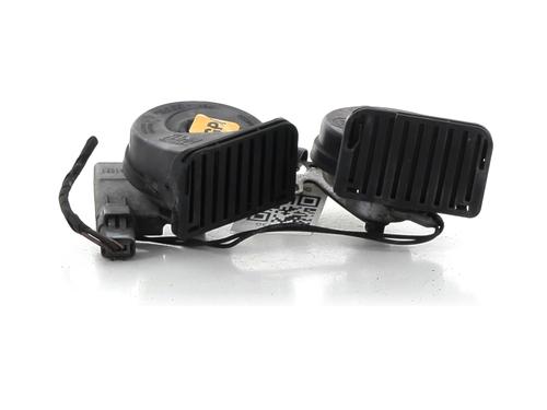 Used Horn RENAULT LAGUNA III (BT0/1) 2.0 dCi (BT07, BT0J, BT14, BT1A, BT1S) (131 hp) 31057440