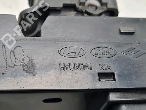 Left front window switch KIA SPORTAGE II (JE_, KM_) 2.0 CRDi 4WD | BP11772177I27 
