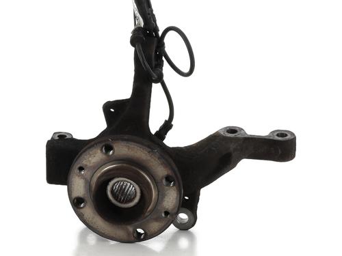 Used Right front steering knuckle RENAULT CLIO III (BR0/1, CR0/1) 1.5 dCi (C/BR0G, C/BR1G) (68 hp) 24708135