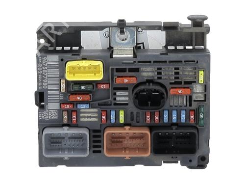 Fuse box CITROËN C4 Picasso I MPV (UD_) 1.6 HDi 110 | BP32130496E1
