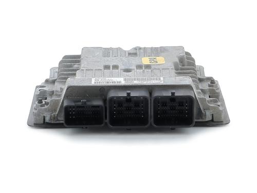 Used Engine control unit (ECU) Engine control unit (ECU) PEUGEOT 5008 (0U_, 0E_) 1.6 HDi (114 hp) 33332213 33332213