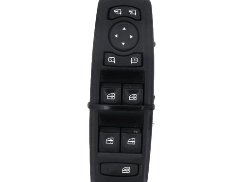 Used Left front window switch Left front window switch RENAULT MEGANE III Grandtour (KZ0/1) 1.6 dCi (KZ00, KZ12, KZ13) (130 hp) 33753718 33753718