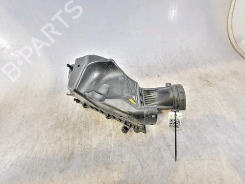 Used Air filter box VOLVO V40 Hatchback (525) D4 (177 hp) 23555373