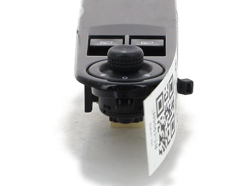 Left front window switch RENAULT CLIO IV (BH_) 1.5 dCi 90 | BP27269363I27 