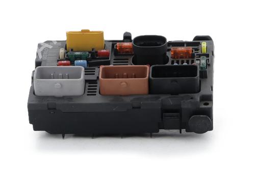 Used Fuse box Fuse box 37627436 37627436