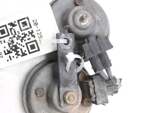 Horn MITSUBISHI CARISMA (DA_) 1.9 DI-D (DA5A) | BP27915573E13 