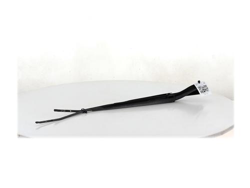 Used Front windshield wiper arm RENAULT MEGANE III Grandtour (KZ0/1) 1.5 dCi (KZ09, KZ0D, KZ1G, KZ29, KZ14, KZ1W, KZ10, KZ1F,... (110 hp) 28208037