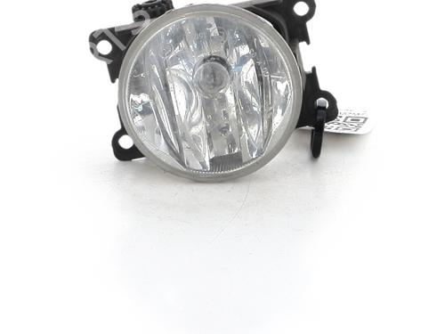 right-front-fog-light-peugeot-2008-i-cu_-2013-39087769 main image