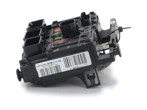 Used Fuse box CITROËN C4 I (LC_) 1.6 HDi (90 hp) 30503047