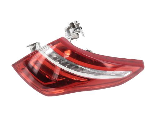 right-taillight-citroen-c4-picasso-i-mpv-ud_-2006-2007-2008-2009-2010-2011-2012-2013-2014-2015-32152825 main image