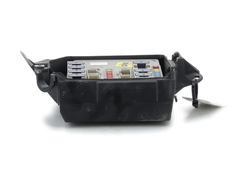 Used Fuse box Fuse box RENAULT MODUS / GRAND MODUS (F/JP0_) 1.2 16V (JP0W) (101 hp) 33533052 33533052