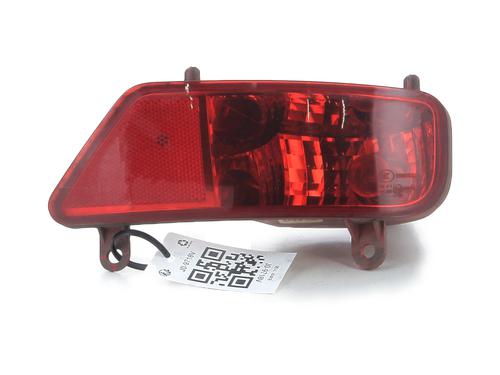 Venstre baglygte kofanger PEUGEOT 3008 I MPV (0U_) 1.6 HDi (109 hp) 32180949