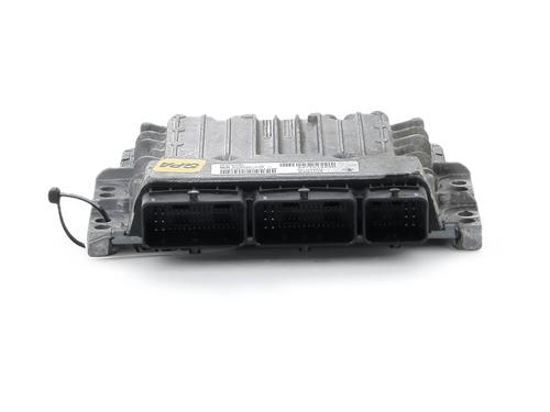 engine-control-unit-ecu-renault-megane-iii-hatchback-bz01_-b3_-2008-36795677 main image